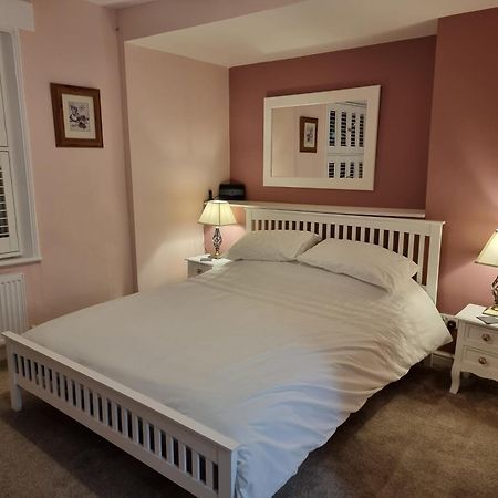 Poppy Cottage Уитби Экстерьер фото